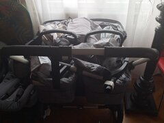 Carucior gemeni si scaune masina